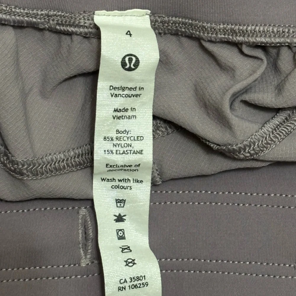 Women's Lululemon License to Train High-Rise Pant | Size 4